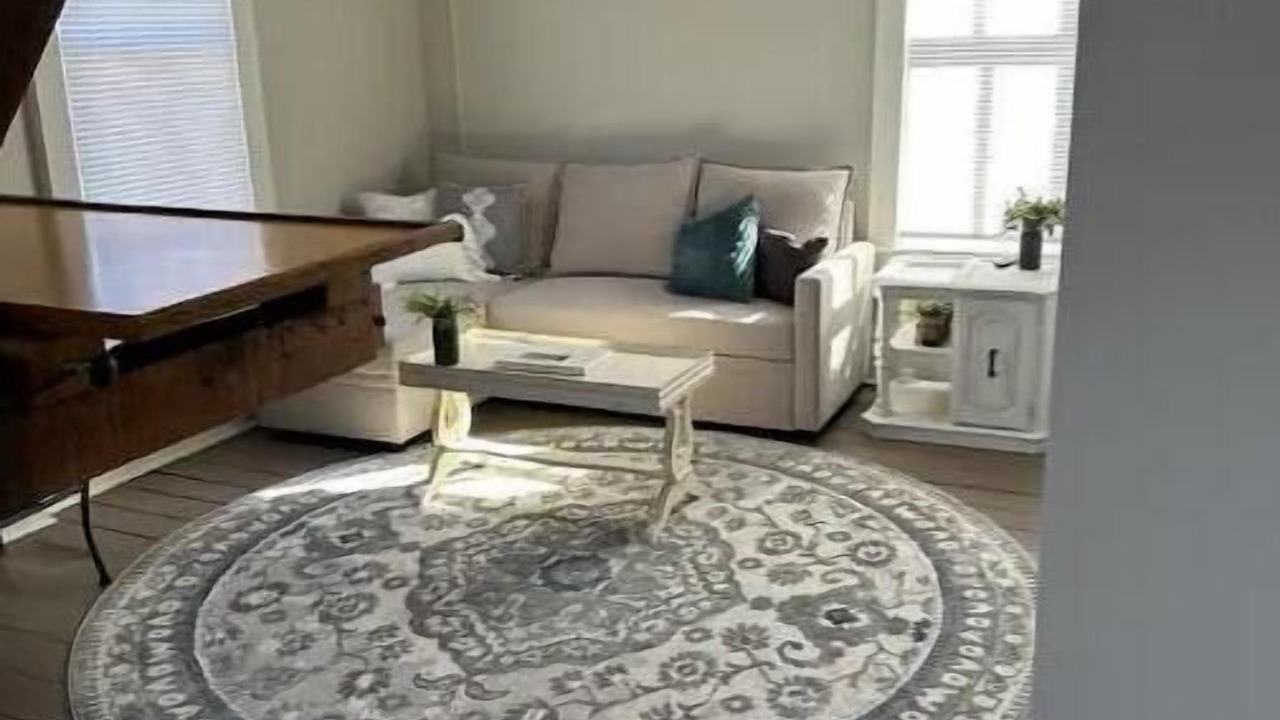 Photo of Livingroom in Monticello