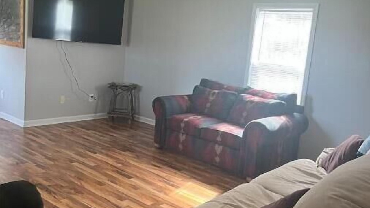 Photo of Livingroom in McFarlan