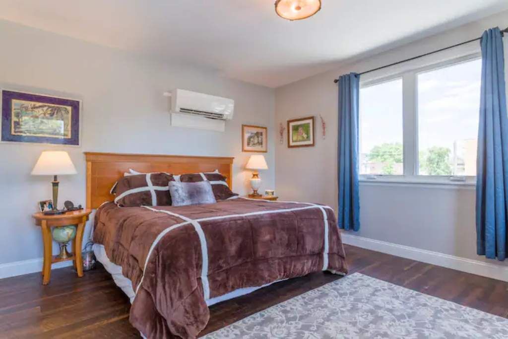 Photo of Bedroom in Forest Park