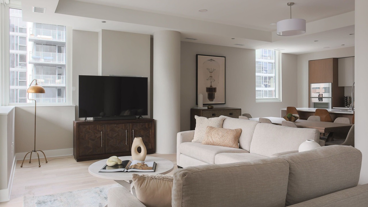 Photo of Livingroom in Near North Side