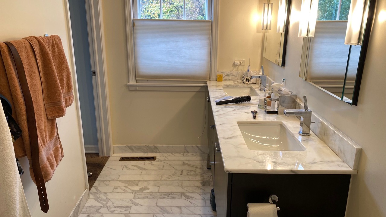 Photo of Bathroom in Forestview
