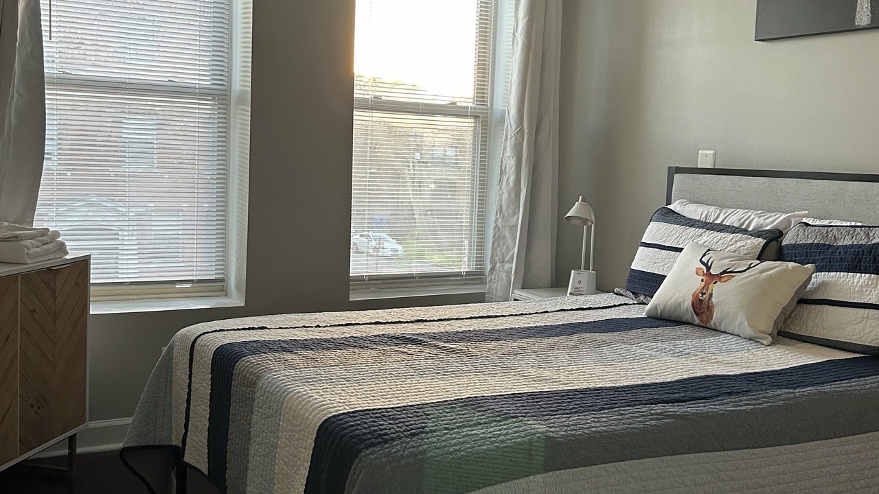 Photo of Bedroom in Woodlawn