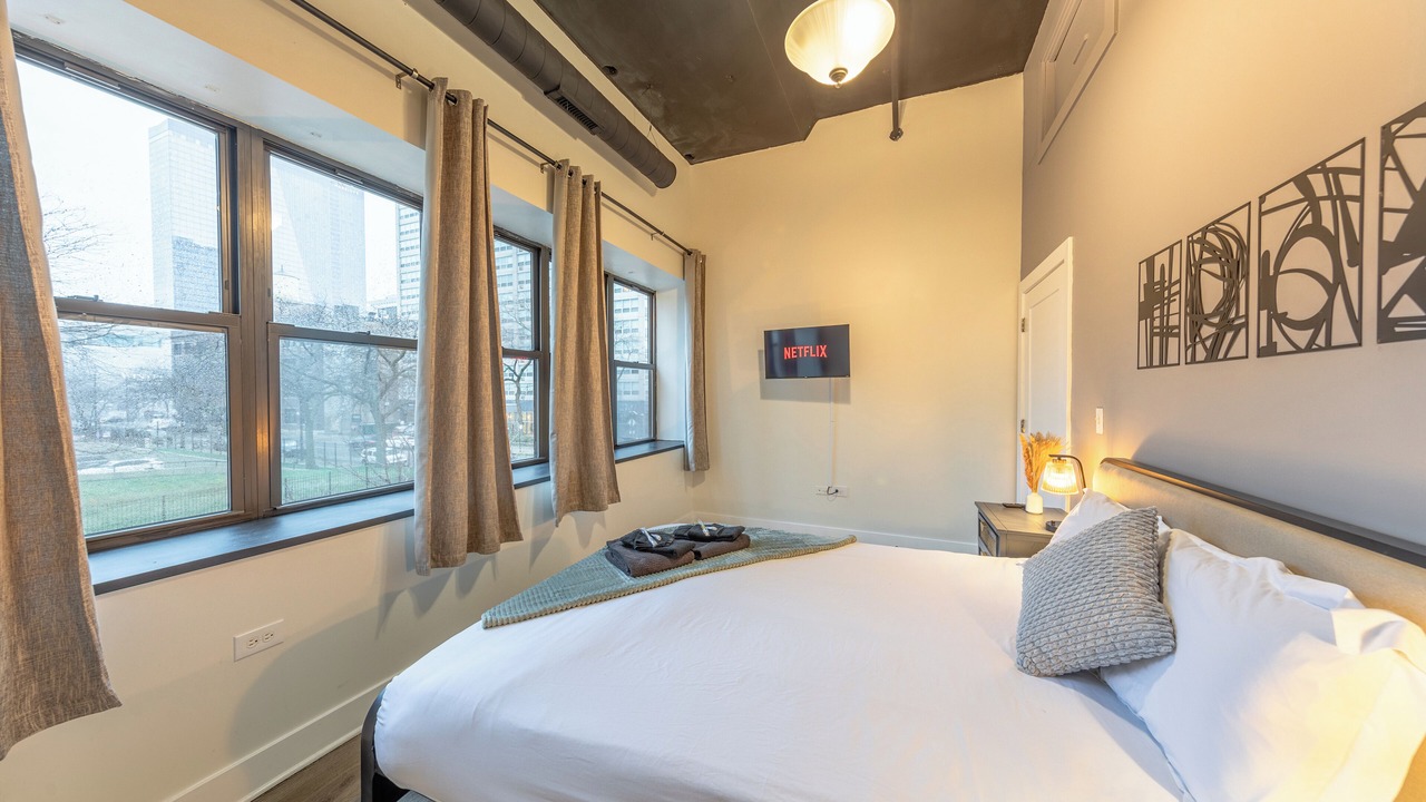 Photo of Bedroom in Near South Side