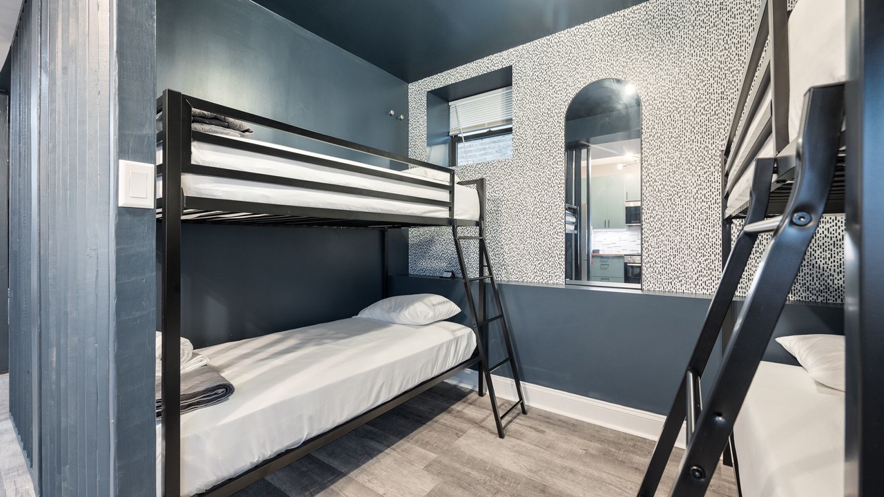 Photo of Bedroom in Wrigleyville