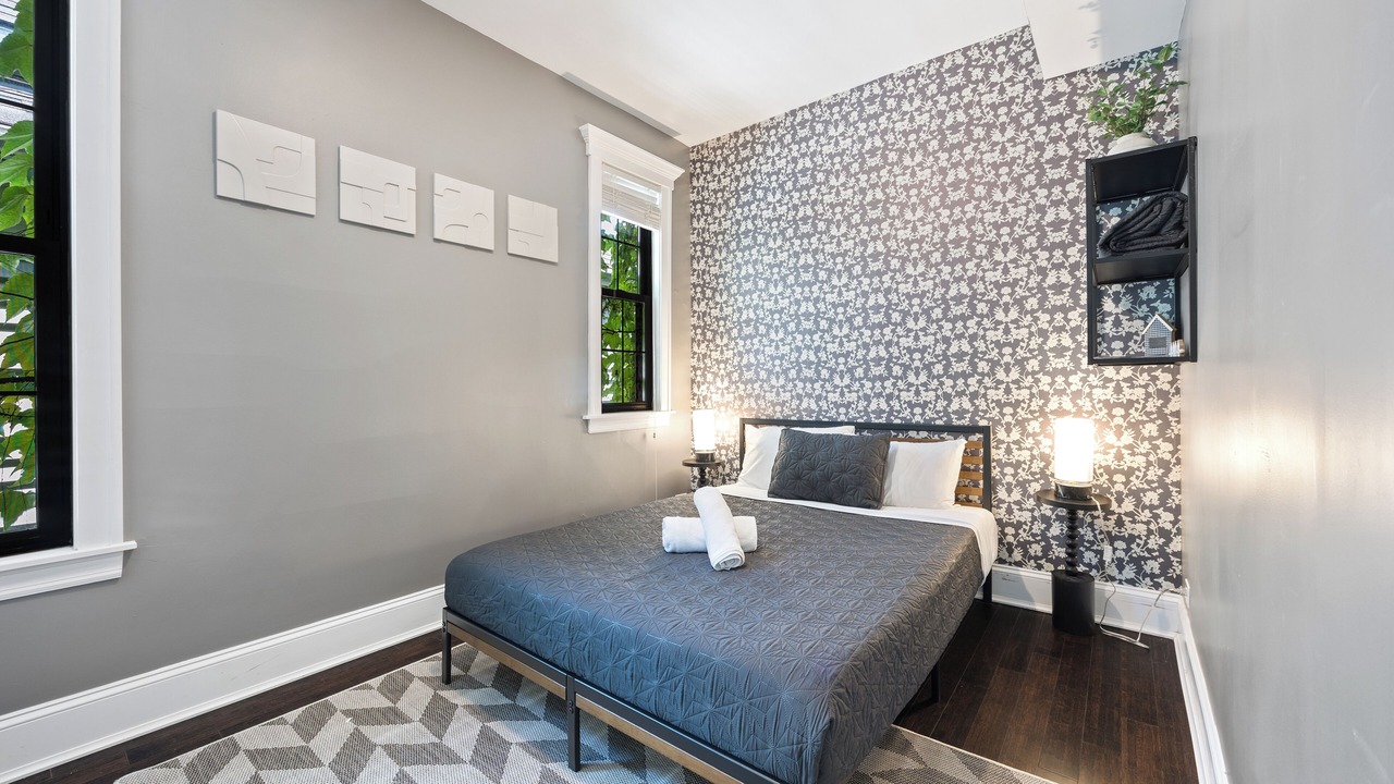 Photo of Bedroom in Wrigleyville