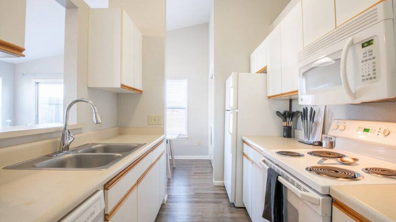 Photo of Kitchen in Groveland