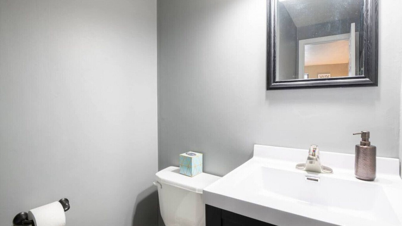 Photo of Bathroom in Sunnyland