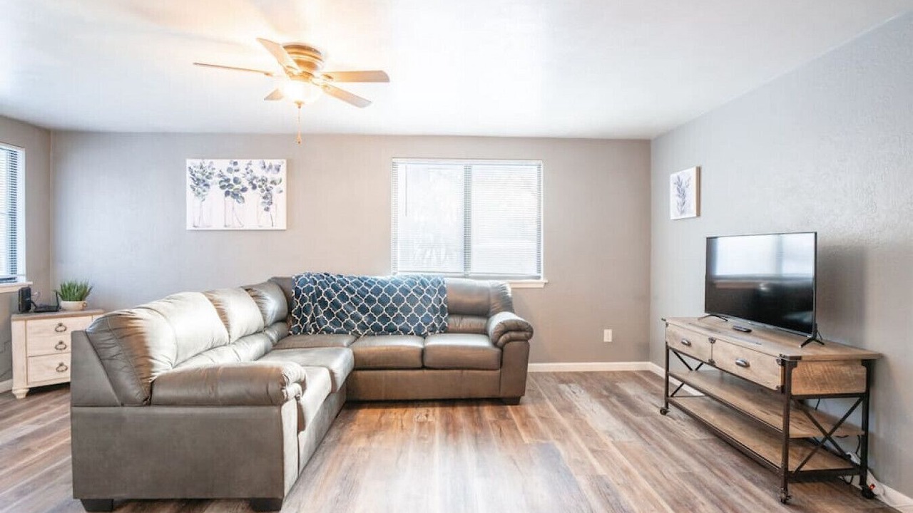 Photo of Livingroom in Sunnyland