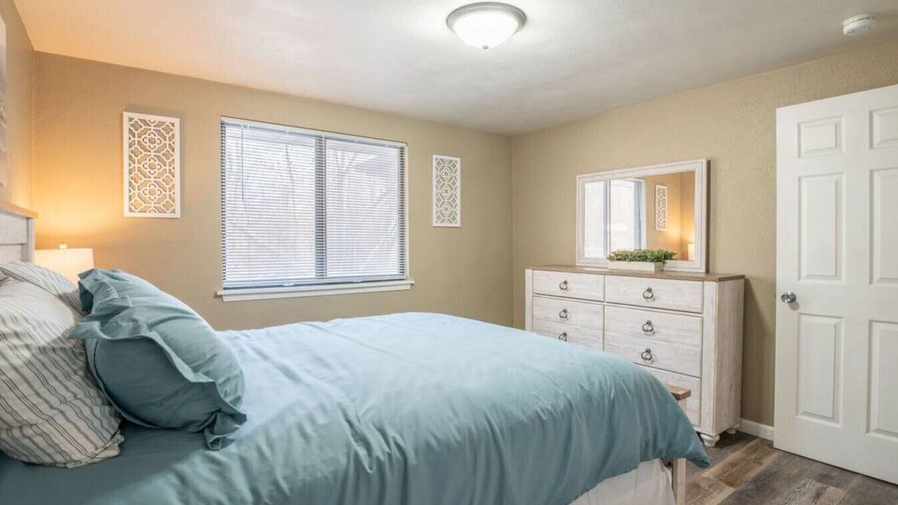 Photo of Bedroom in Sunnyland