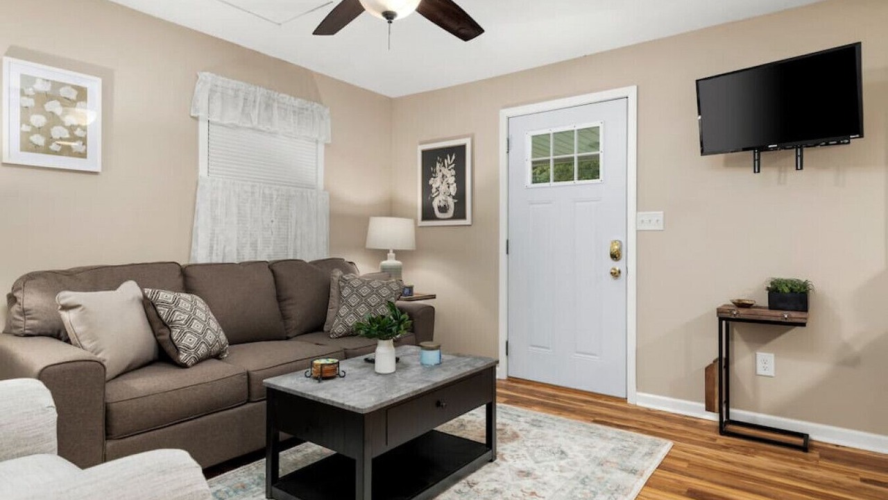 Photo of Livingroom in Peoria Heights