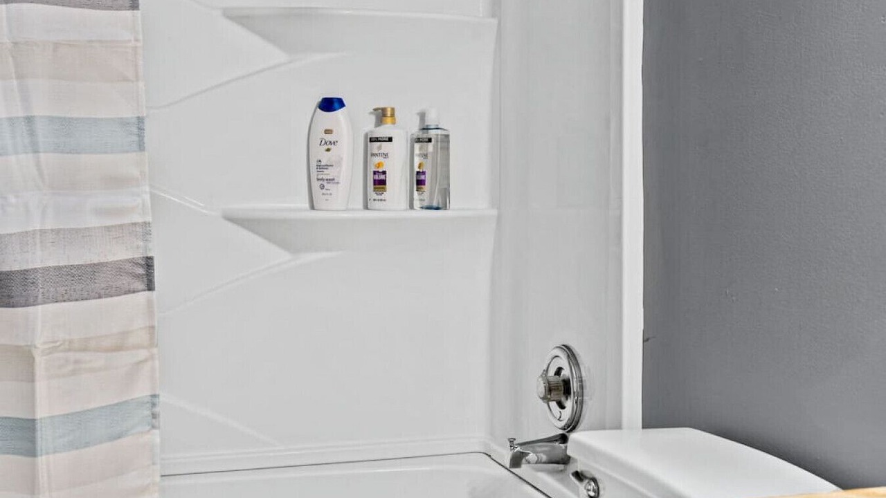 Photo of Bathroom in Sunnyland