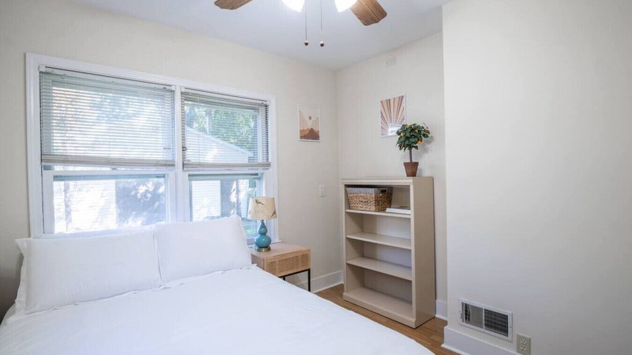 Photo of Bedroom in Peoria Heights