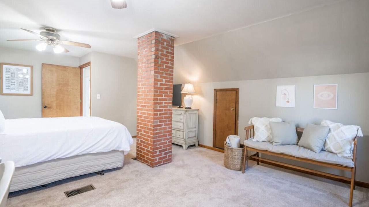 Photo of Bedroom in Peoria Heights