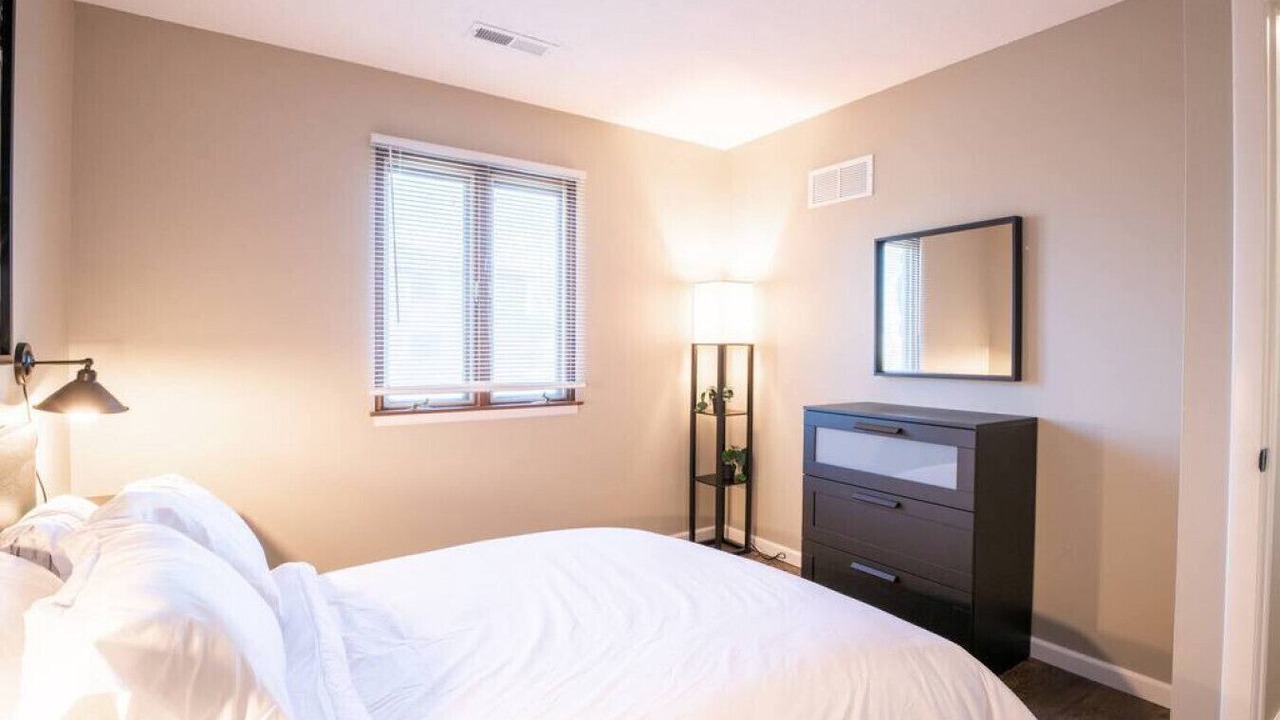 Photo of Bedroom in Sunnyland