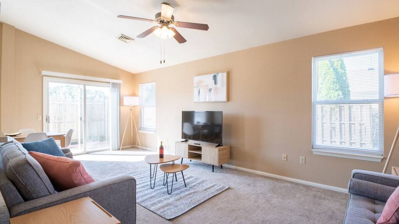Photo of Livingroom in Pekin