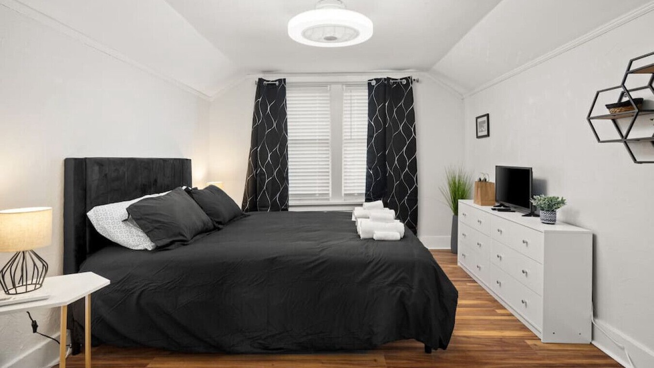 Photo of Bedroom in Peoria Heights