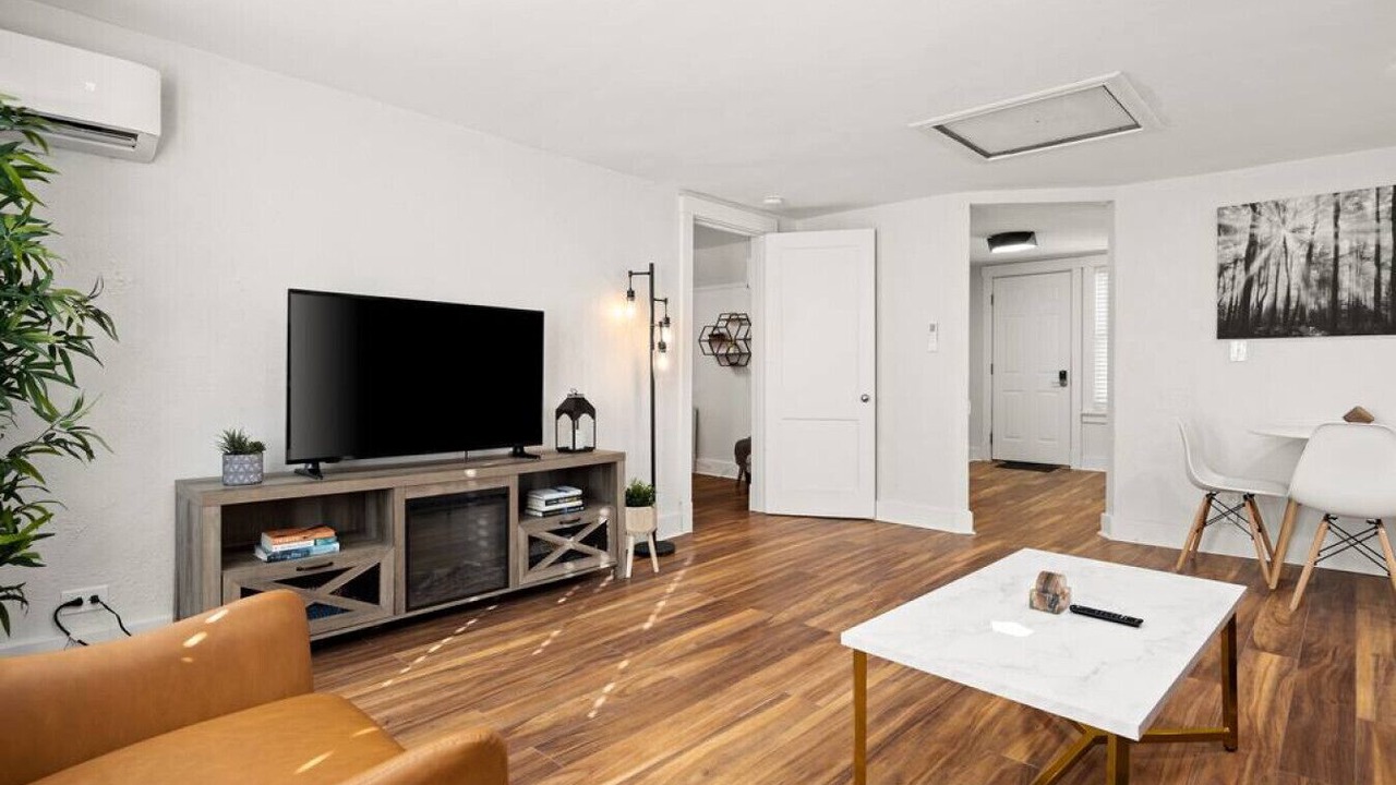 Photo of Livingroom in Peoria Heights