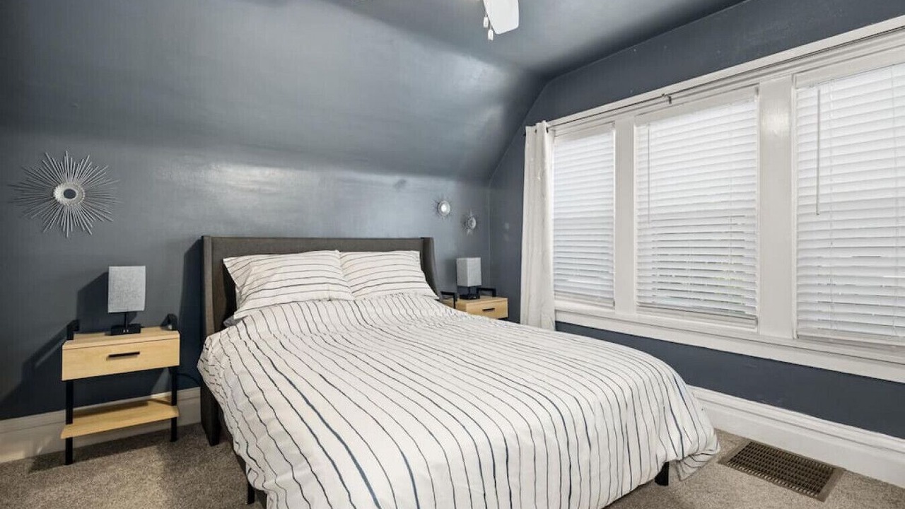 Photo of Bedroom in Peoria Heights