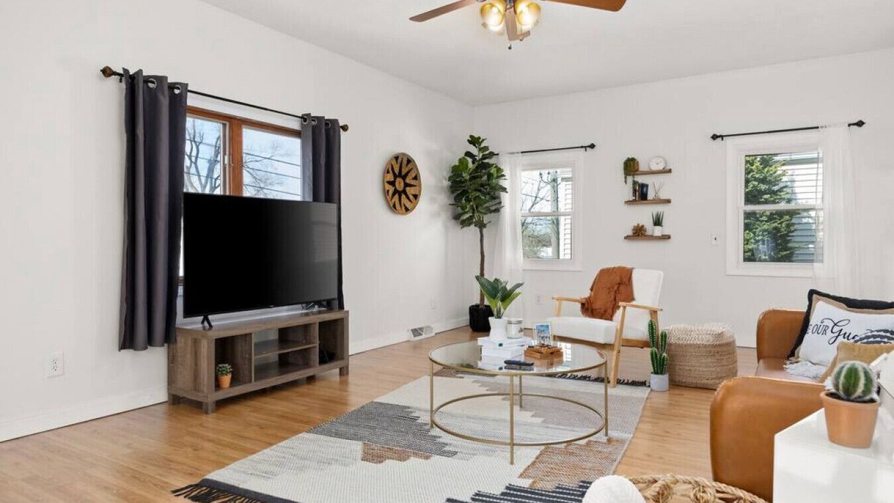 Photo of Livingroom in Peoria Heights