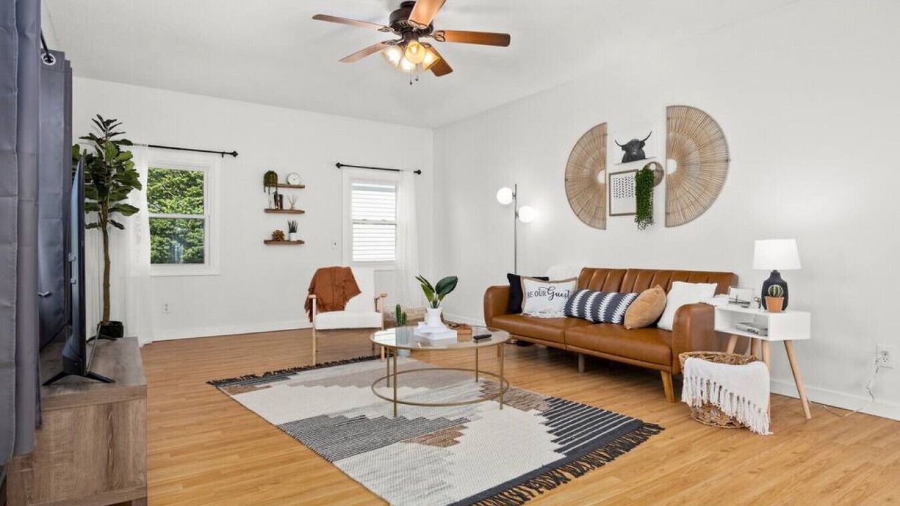 Photo of Livingroom in Peoria Heights