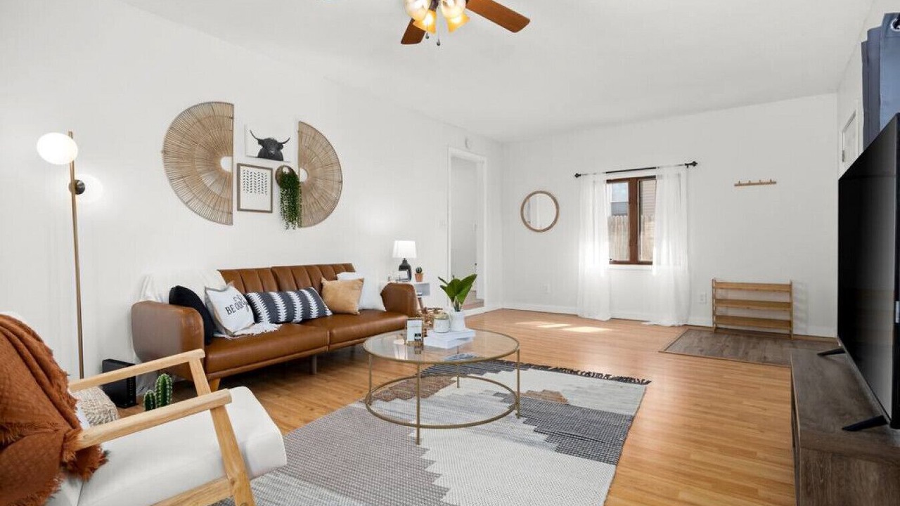 Photo of Livingroom in Peoria Heights