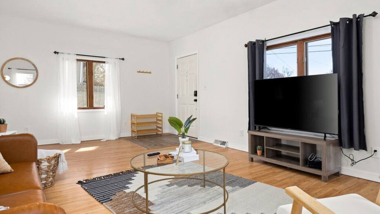 Photo of Livingroom in Peoria Heights