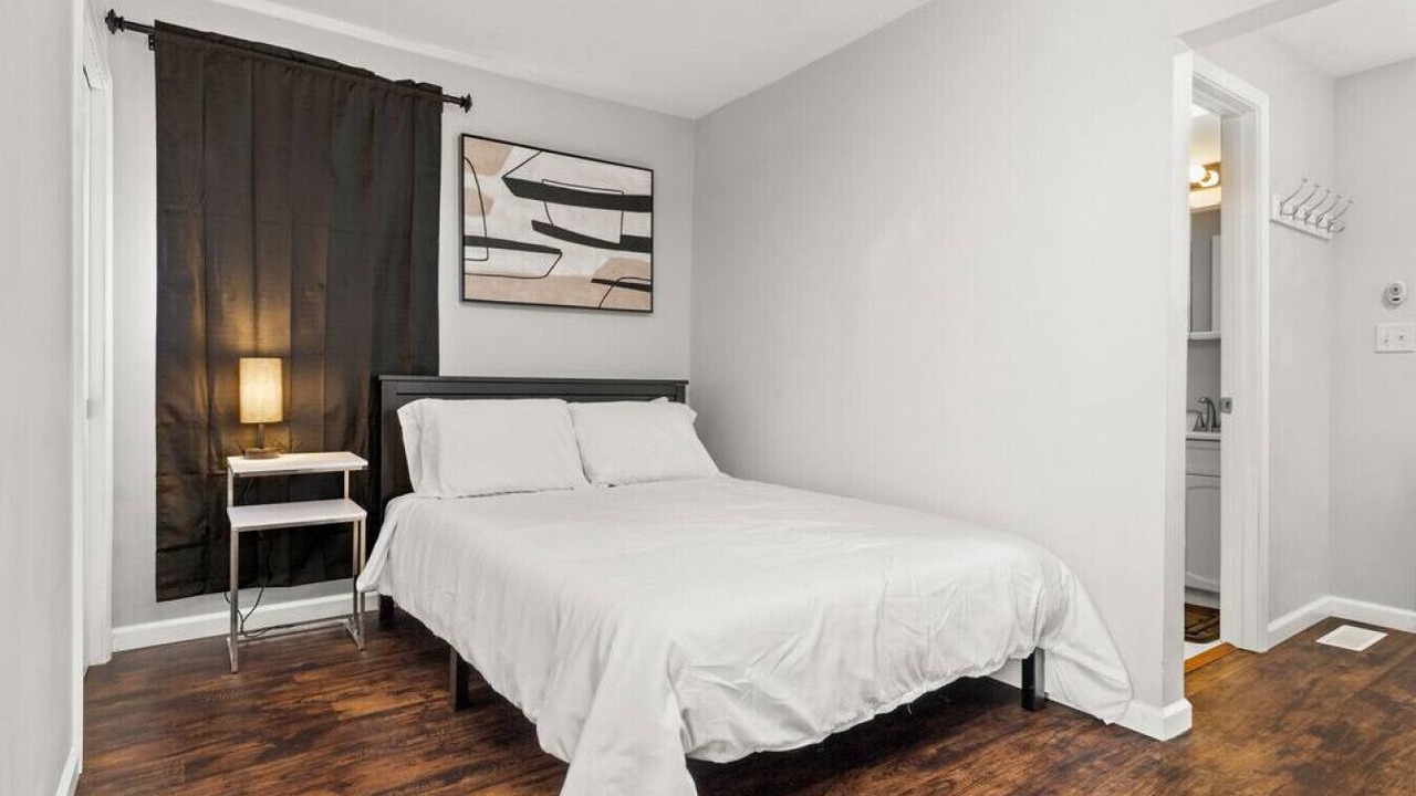 Photo of Bedroom in Peoria Heights