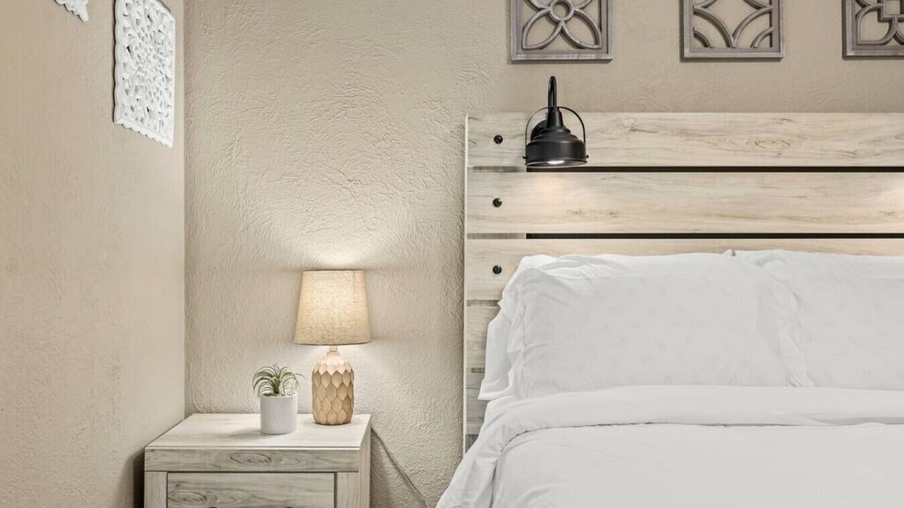 Photo of Bedroom in Sunnyland
