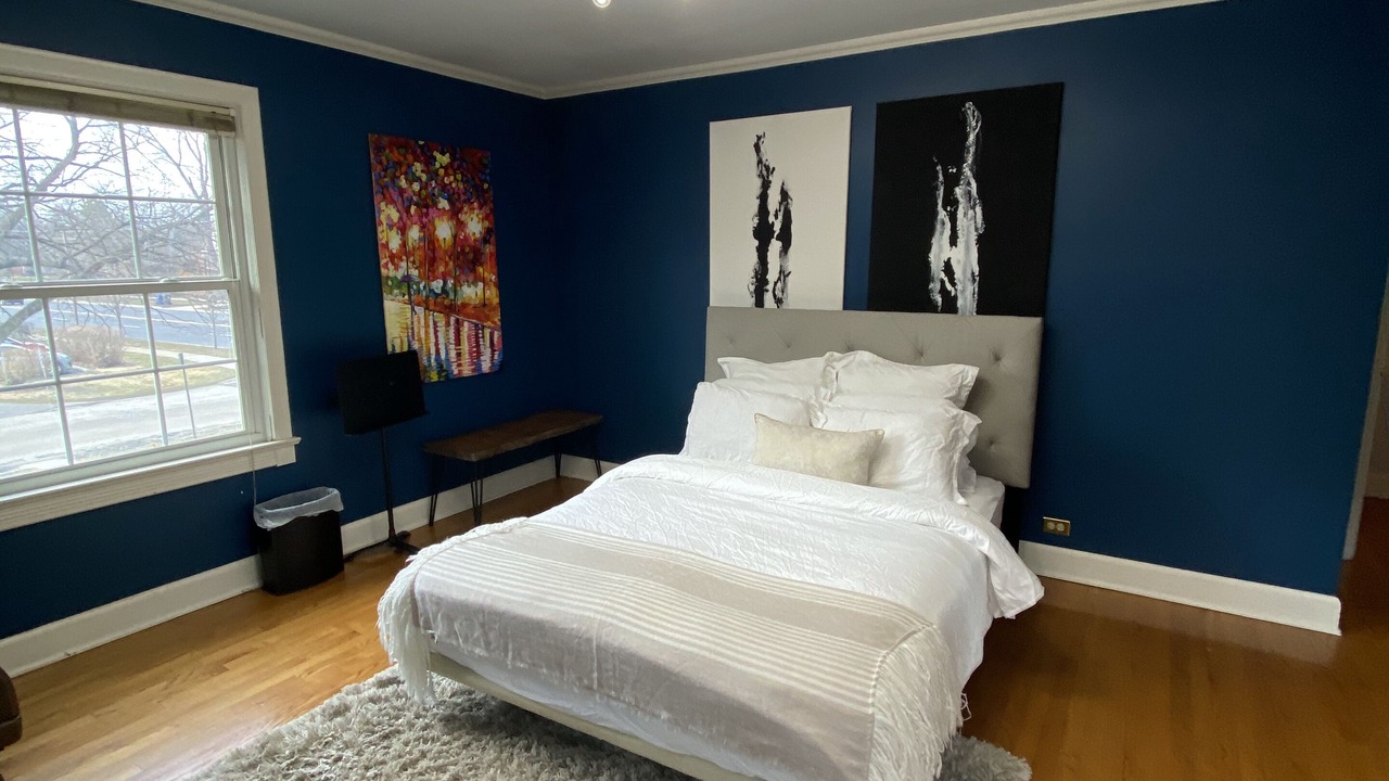 Photo of Bedroom in Evanston