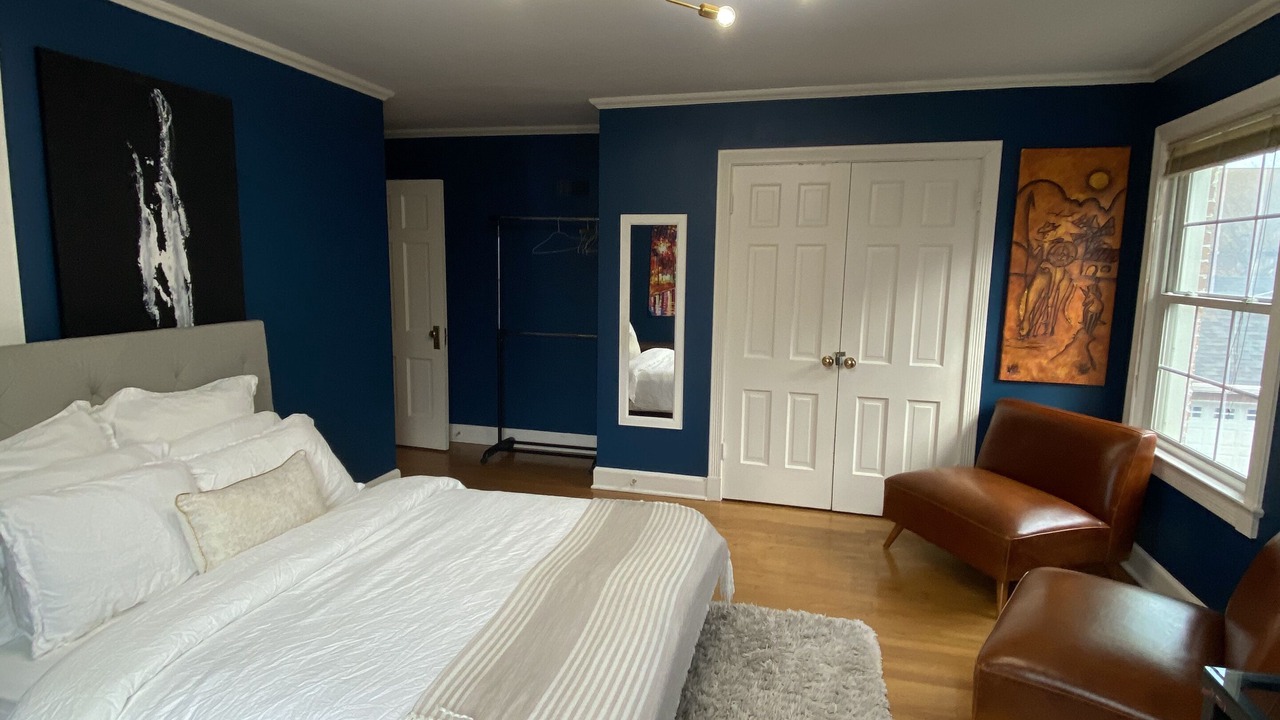 Photo of Bedroom in Evanston