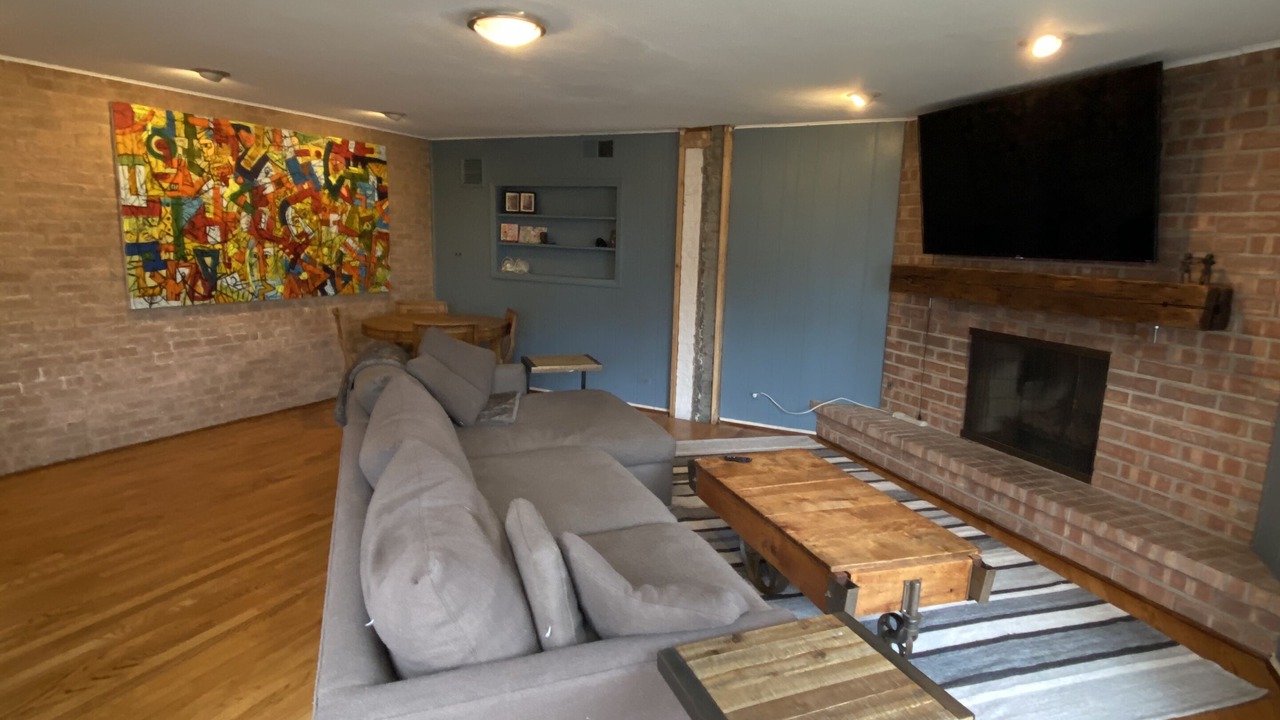 Photo of Livingroom in Evanston