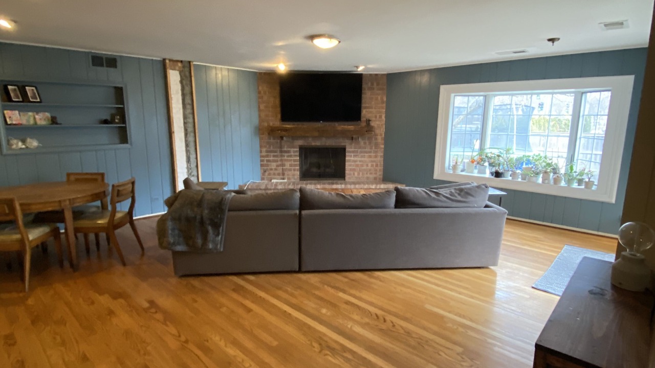 Photo of Livingroom in Evanston