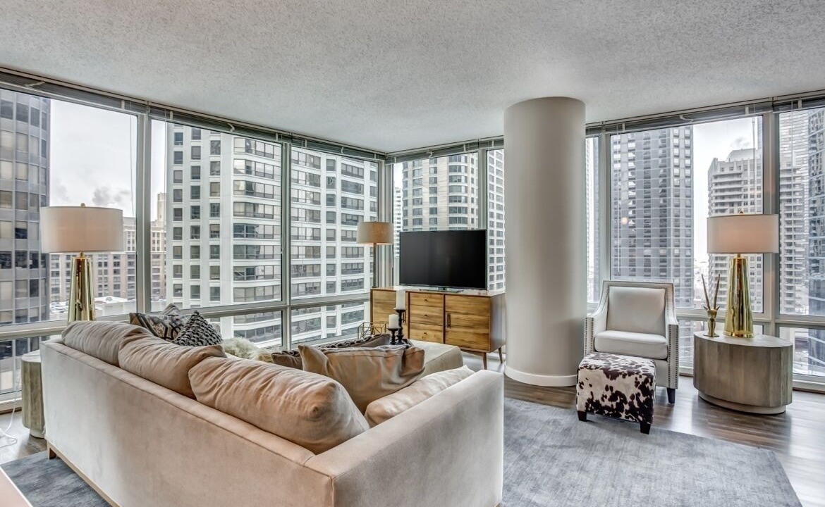 Photo of Livingroom in Streeterville