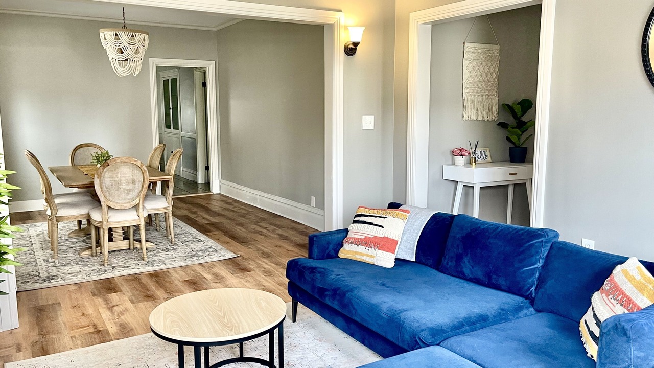Photo of Livingroom in Oak Park
