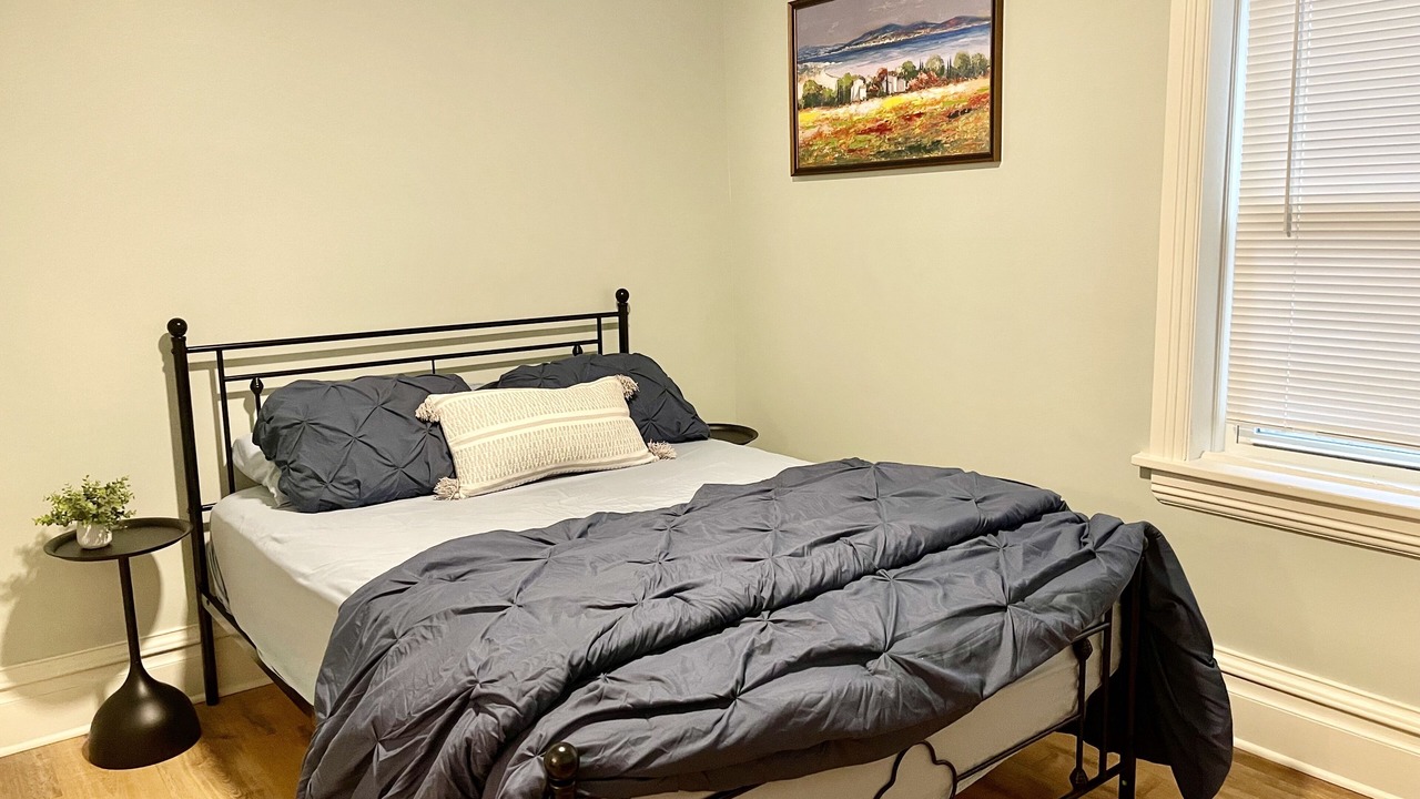 Photo of Bedroom in Oak Park