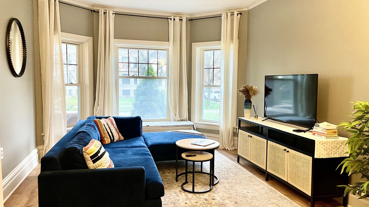 Photo of Livingroom in Oak Park