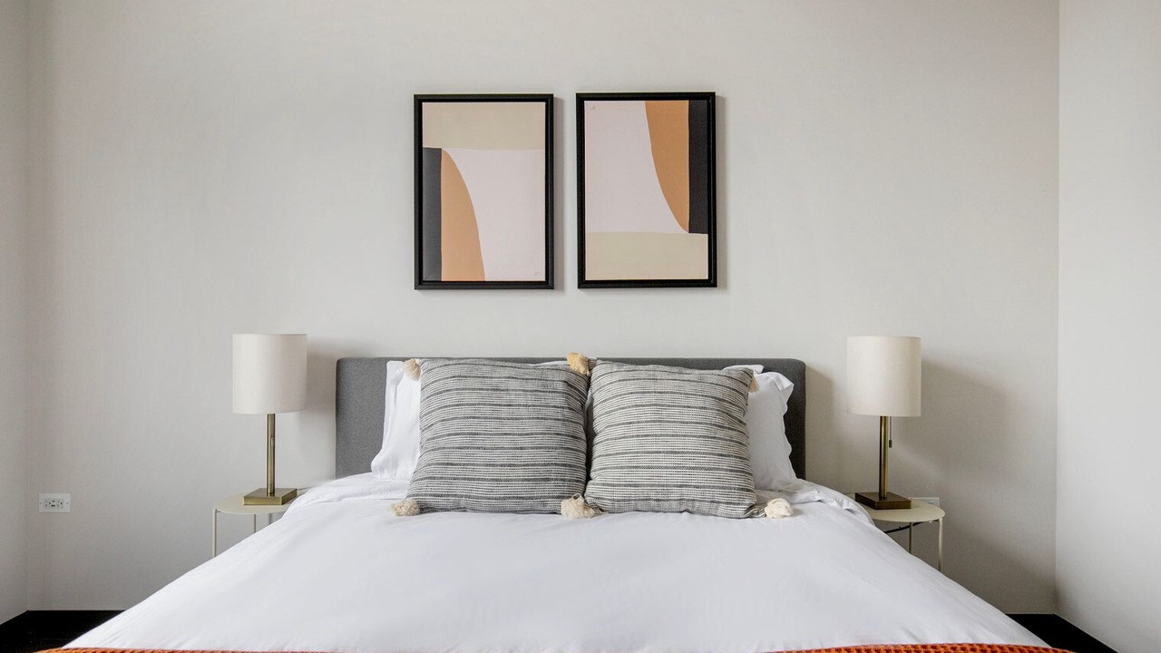 Photo of Bedroom in Near West Side