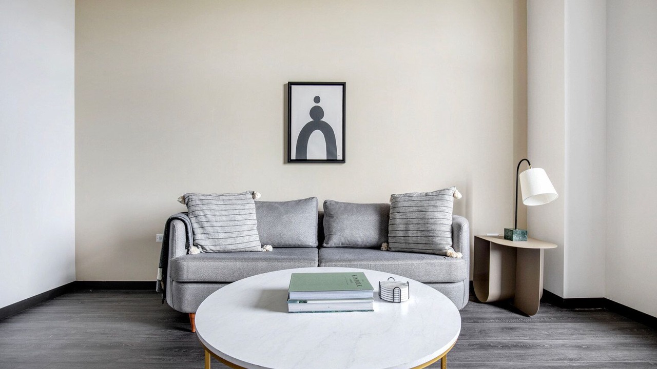 Photo of Livingroom in Near West Side