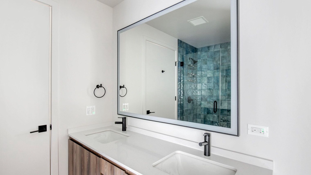 Photo of Bathroom in Near West Side