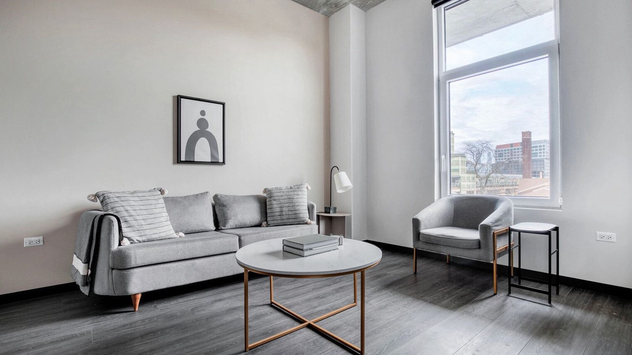 Photo of Livingroom in Near West Side