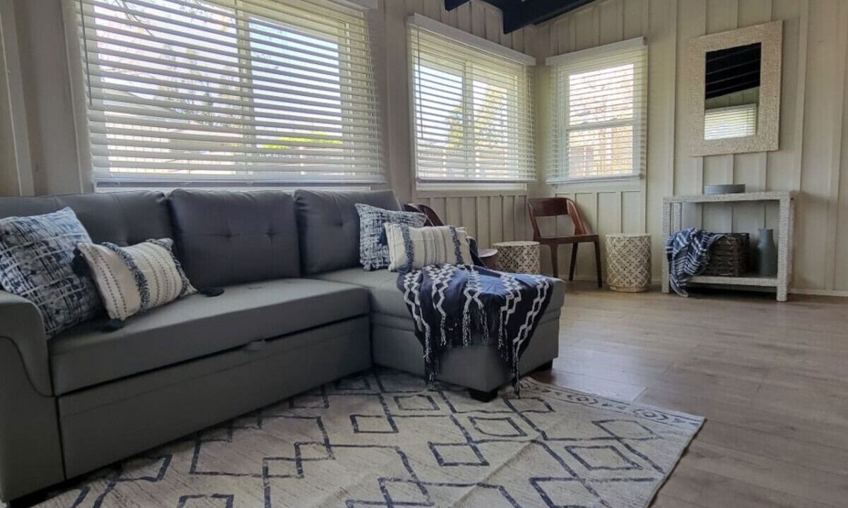 Photo of Livingroom in Highland Hills