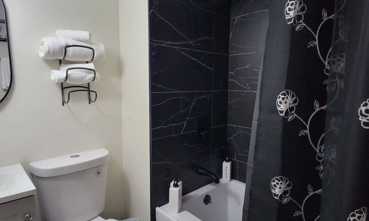 Photo of Bathroom in Highland Hills