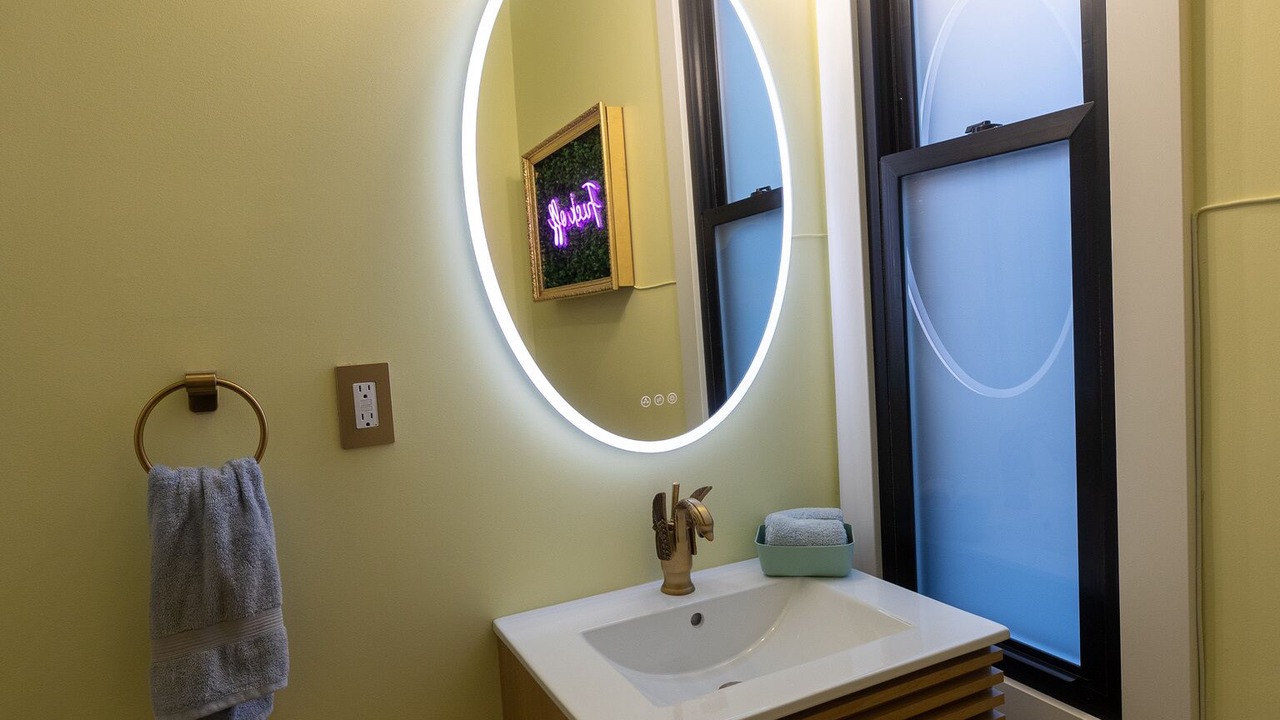 Photo of Bathroom in Rogers Park