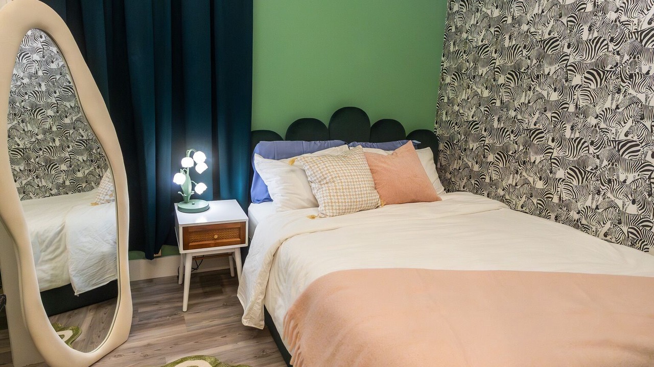 Photo of Bedroom in Rogers Park