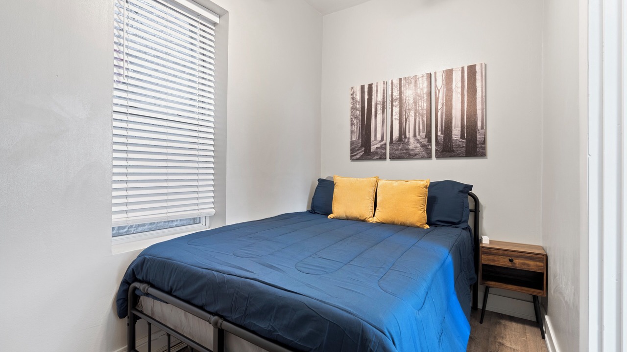Photo of Bedroom in Lower West Side