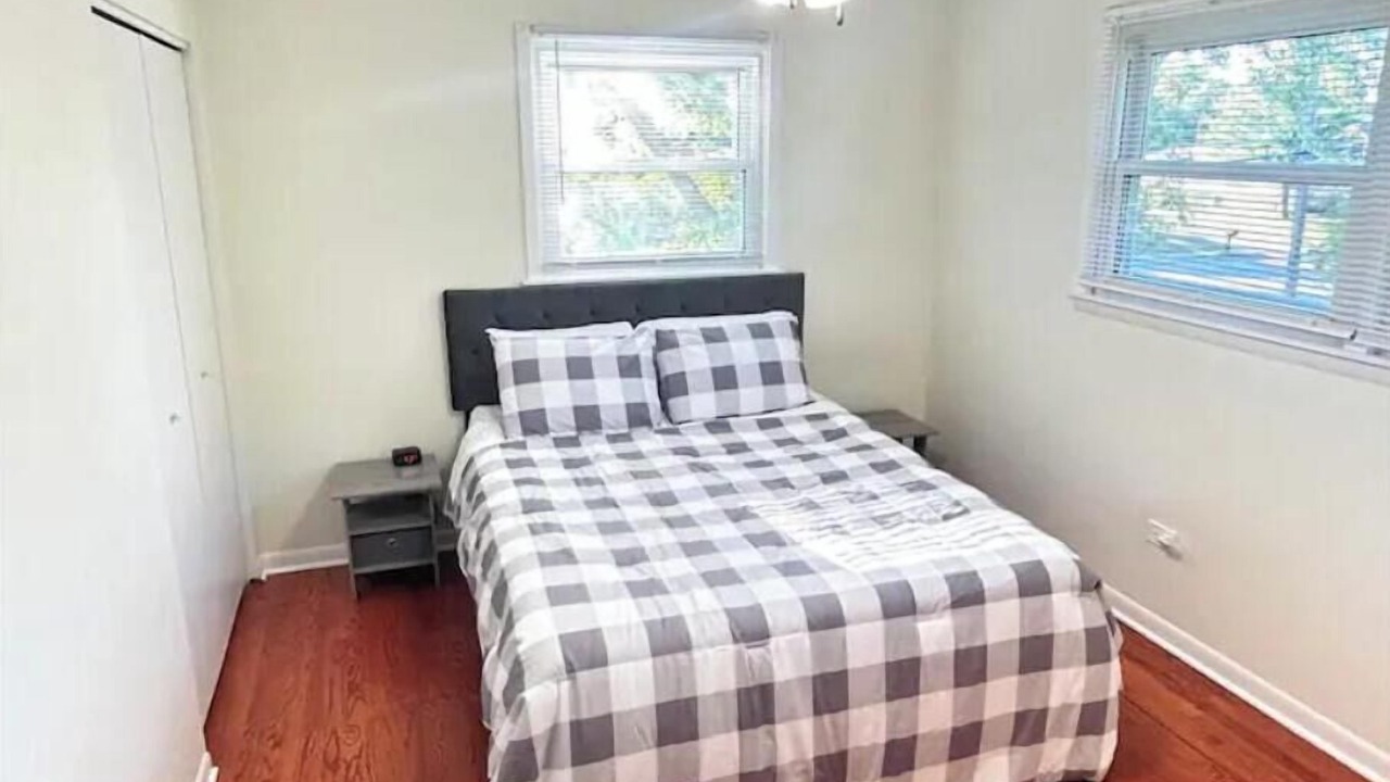 Photo of Bedroom in Arlington Heights