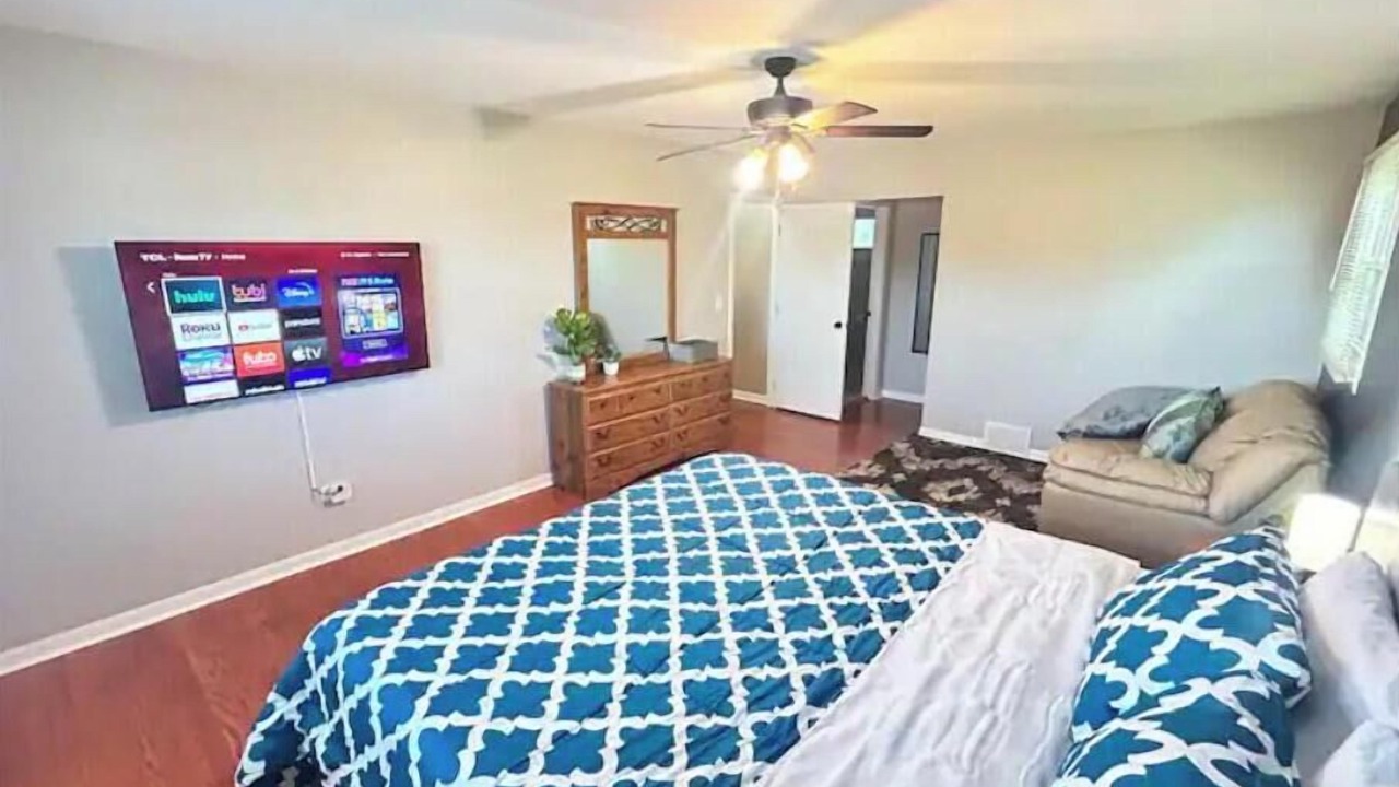 Photo of Bedroom in Arlington Heights