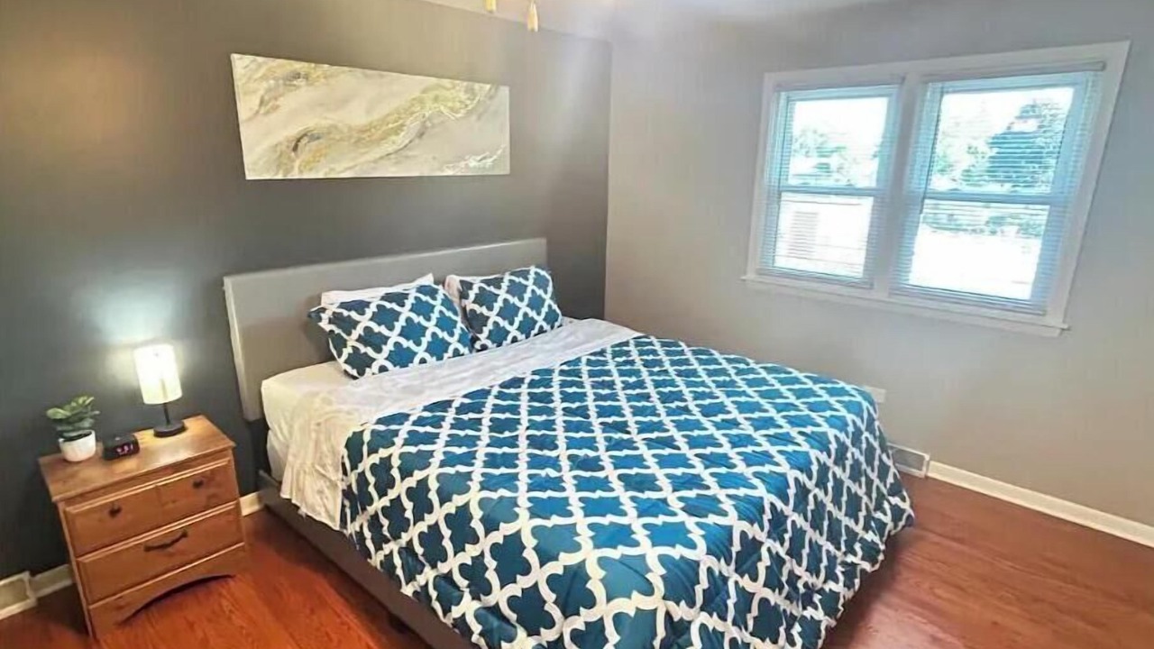 Photo of Bedroom in Arlington Heights