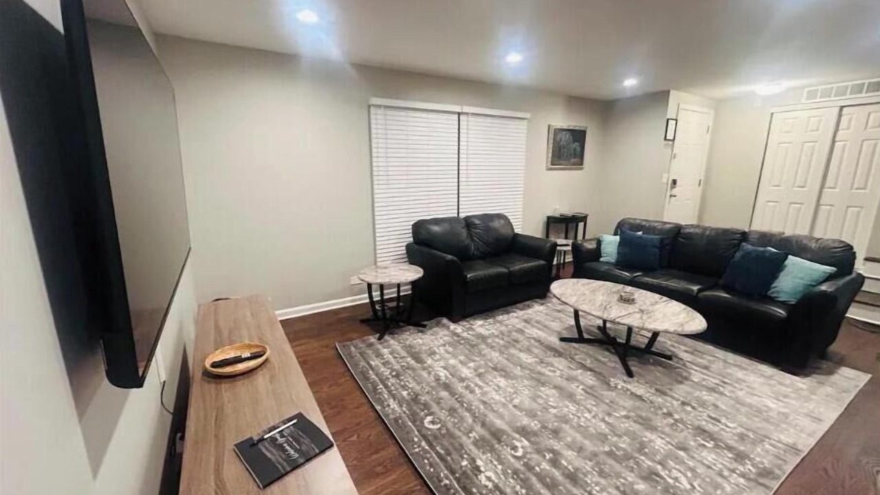 Photo of Livingroom in Streamwood