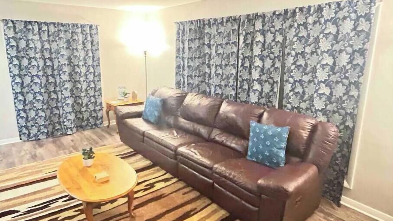 Photo of Livingroom in Fox Valley